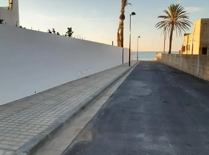 Llagosta 3 * 德尼亚